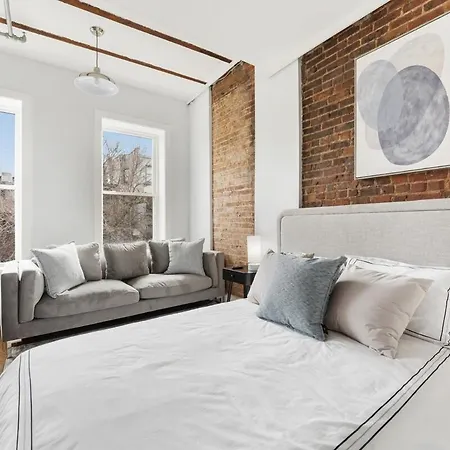 Chic Studio In The Heart Of Brooklyn